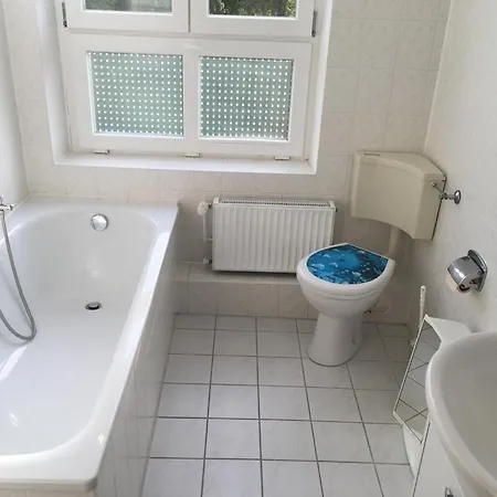 Apartamento Gemuetliche Fuer 6 Personen Im Schloss Kastorf *